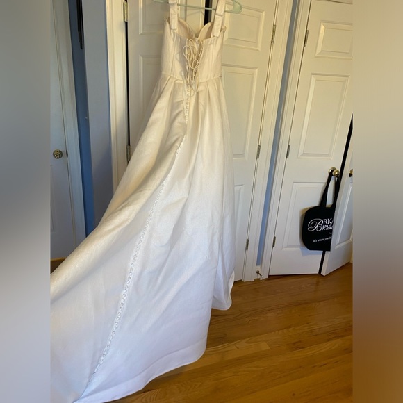 MillaNova Blisse ivory wedding dress - Picture 13 of 16